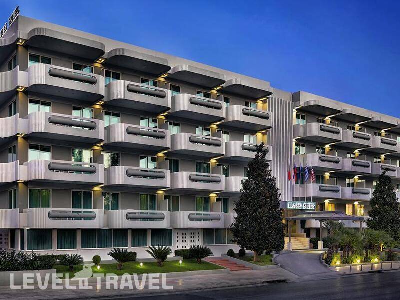 Фотография The Blazer Suites Hotel