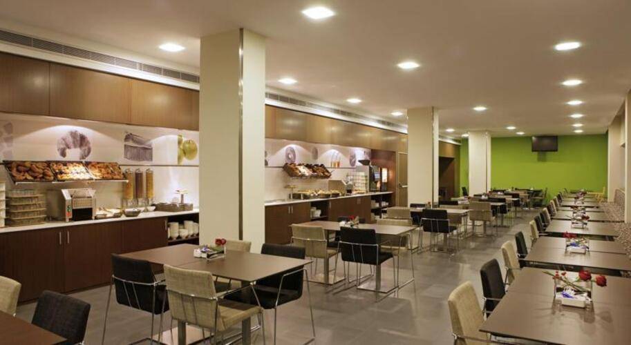 Holiday Inn Express Barcelona City 22@ — фото 11