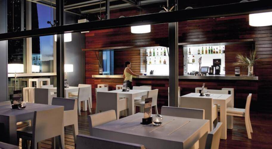 Novotel Barcelona City — фото 10