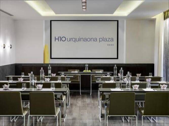H10 Urquinaona Plaza — фото 7