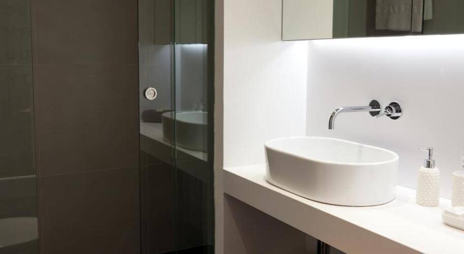 Alexandra Barcelona - A Doubletree By Hilton Hotel — фото 9