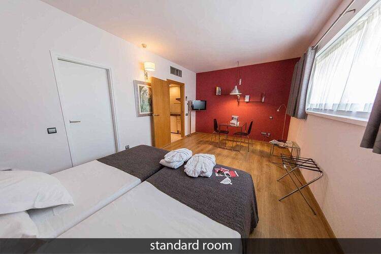 Aparthotel Atenea — фото 14