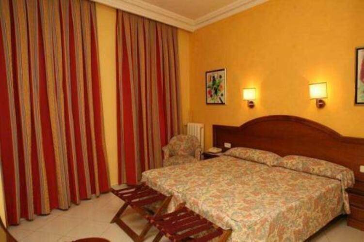 Nouvel Hotel — фото 22