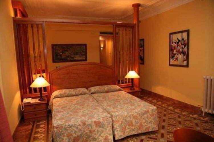 Nouvel Hotel — фото 28