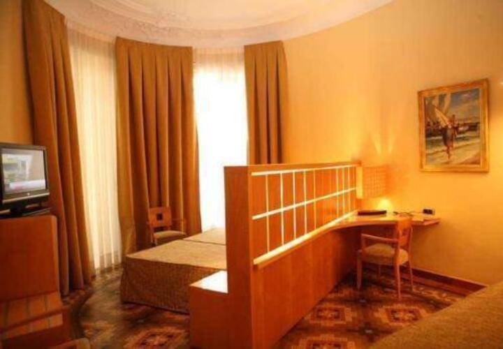 Nouvel Hotel — фото 35