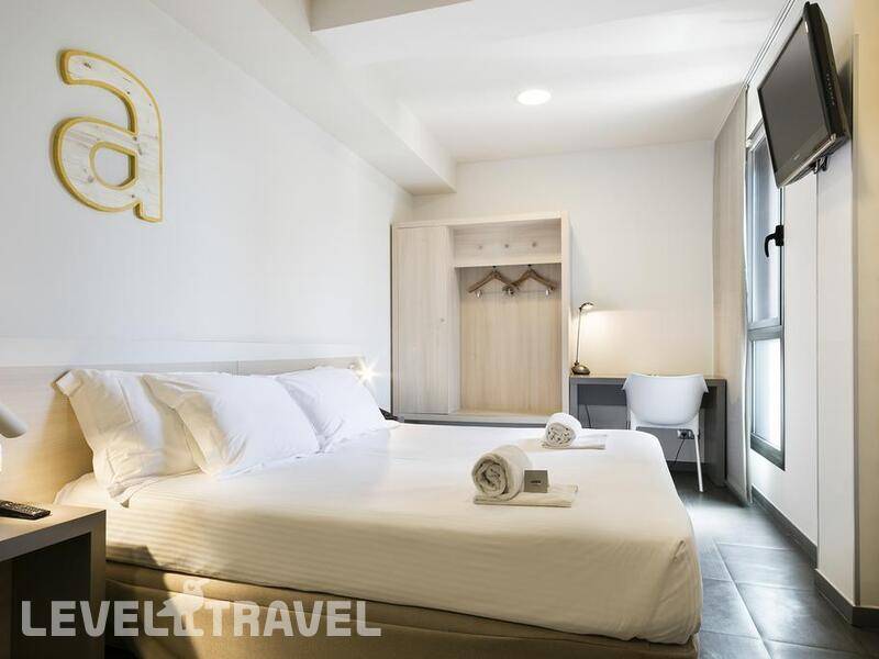 Фотография Laumon Hotel