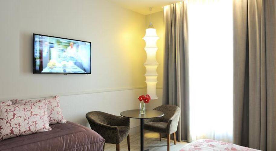 Duquesa De Cardona Hotel — фото 4