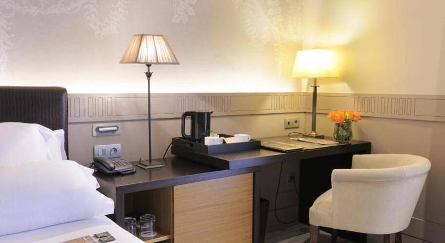 Duquesa De Cardona Hotel — фото 10