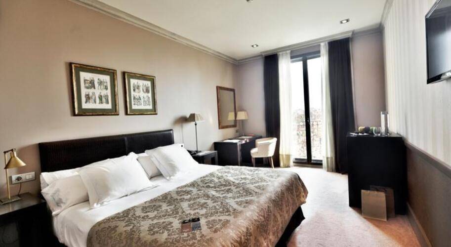 Duquesa De Cardona Hotel — фото 22