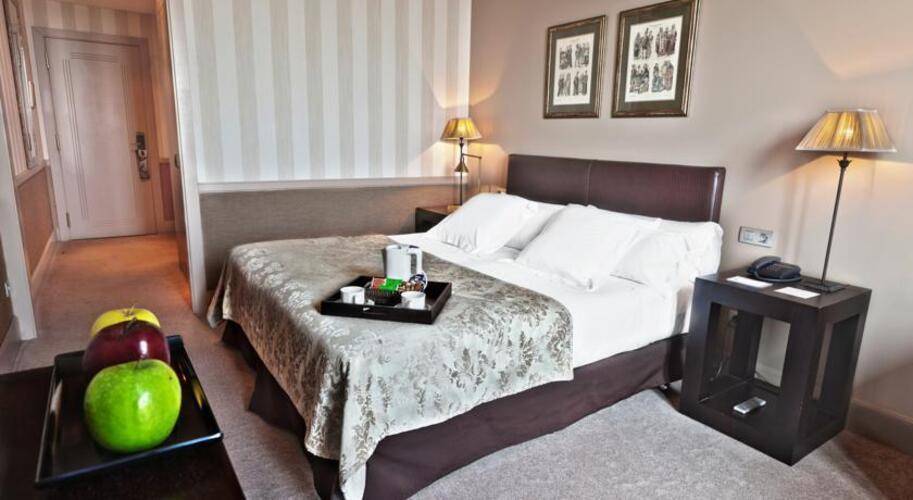 Duquesa De Cardona Hotel — фото 23