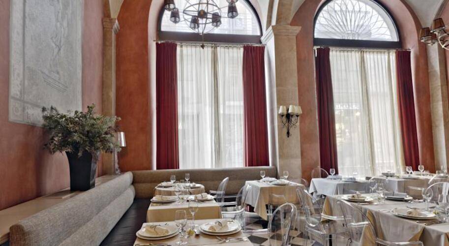 Duquesa De Cardona Hotel — фото 19