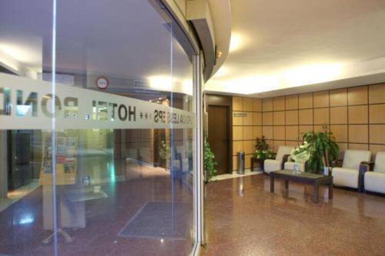 Ronda Lesseps Hotel — фото 13