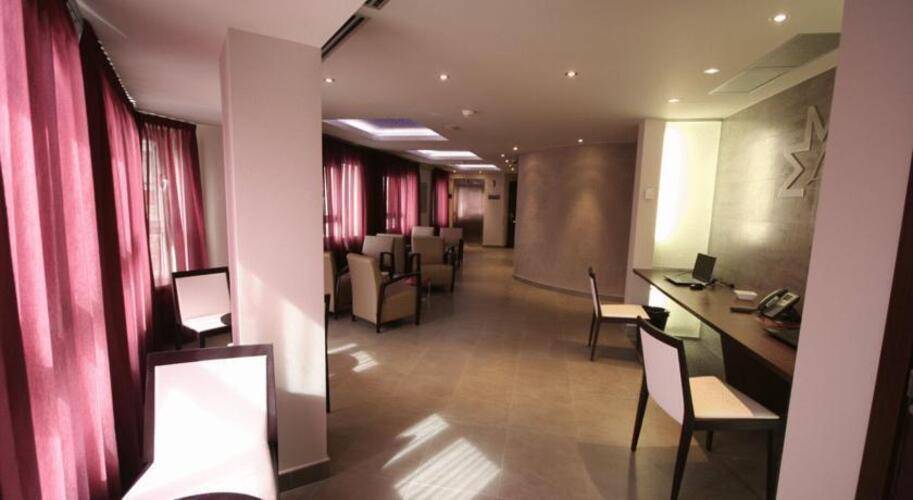 Hotel Madanis Liceo