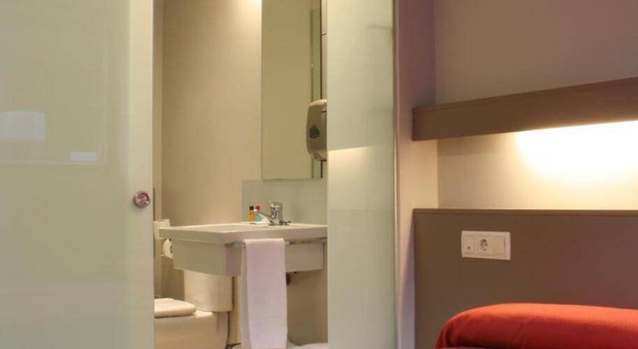 Aparthotel Bcn Montjuic — фото 43