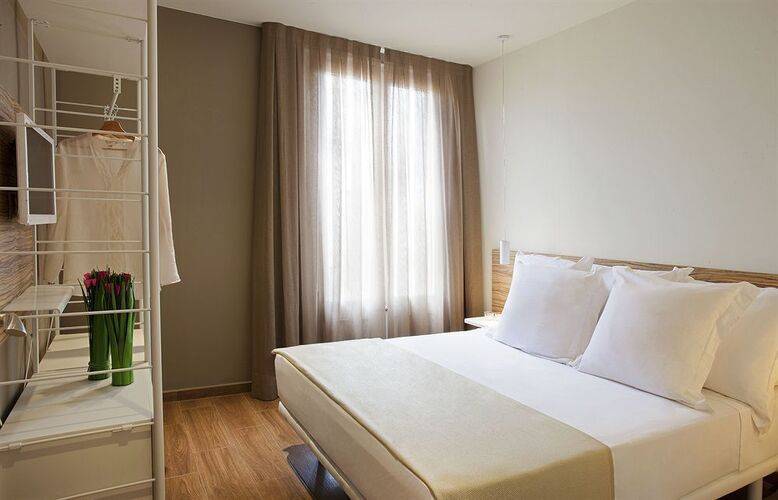 Milà Apartamentos Barcelona — фото 7