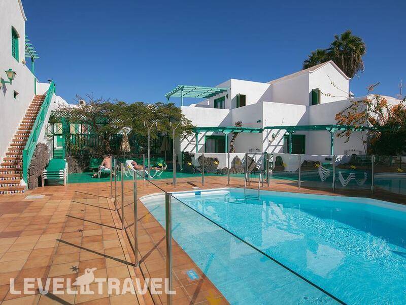 Фотография Apartamentos Celeste