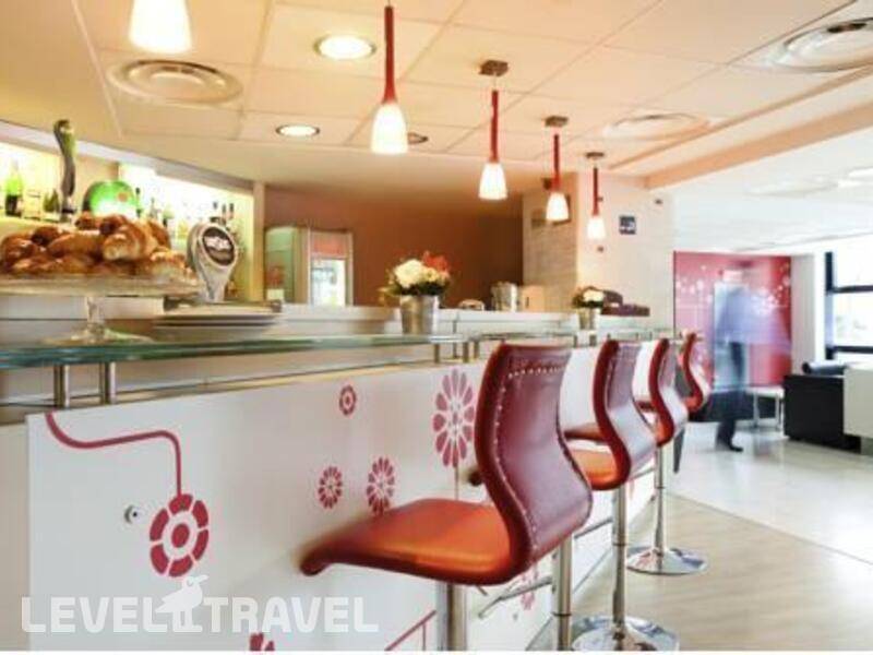 Фотография Ibis Barcelona Santa Coloma