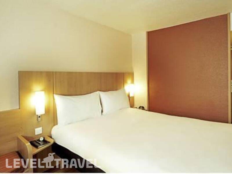 Фотография Ibis Barcelona Santa Coloma