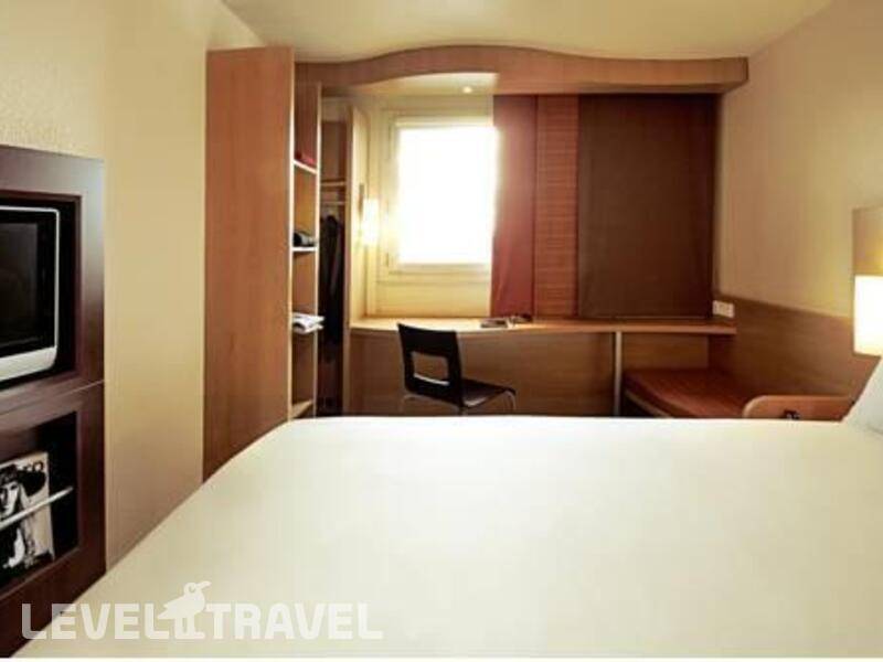 Фотография Ibis Barcelona Santa Coloma