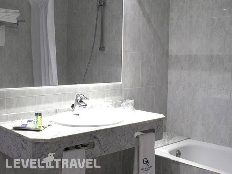 Фотография Hotel Ciudad De Castelldefels