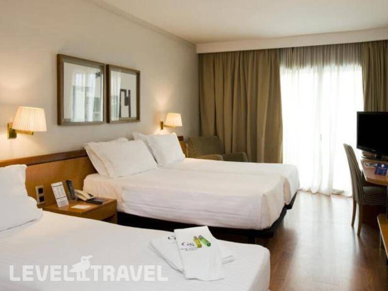 Фотография Hotel Ciudad De Castelldefels