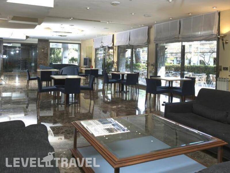 Фотография Hotel Ciudad De Castelldefels