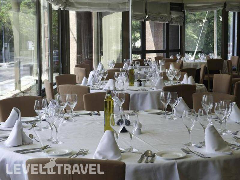 Фотография Hotel Ciudad De Castelldefels