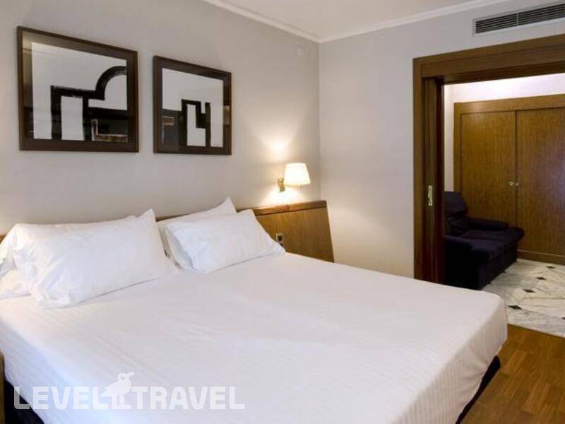 Фотография Hotel Ciudad De Castelldefels