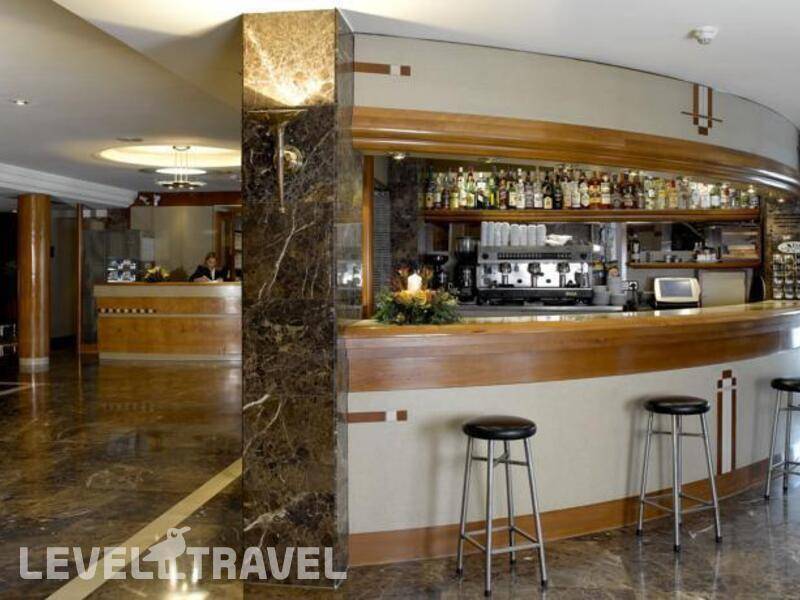 Фотография Hotel Ciudad De Castelldefels