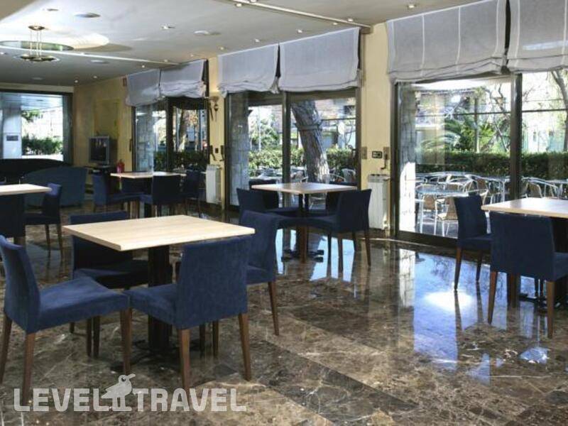 Фотография Hotel Ciudad De Castelldefels