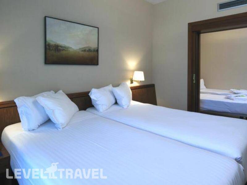 Фотография Hotel Ciudad De Castelldefels