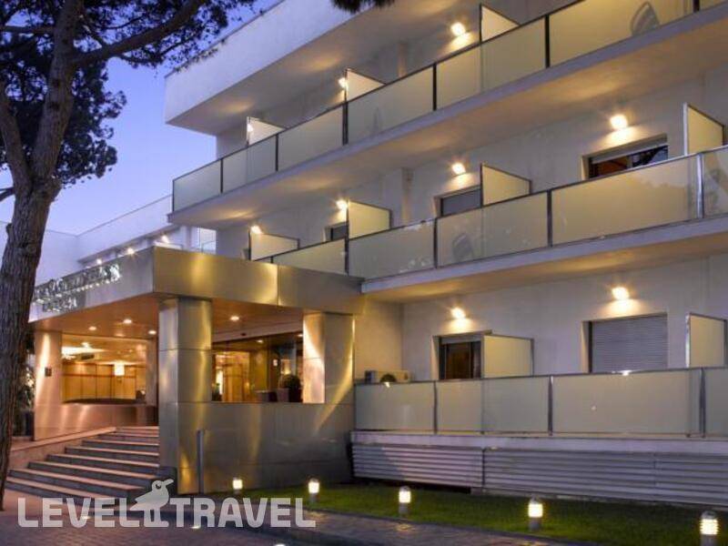 Фотография Hotel Ciudad De Castelldefels