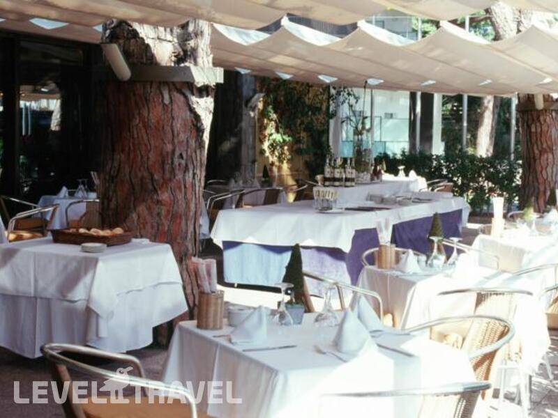 Фотография Hotel Ciudad De Castelldefels