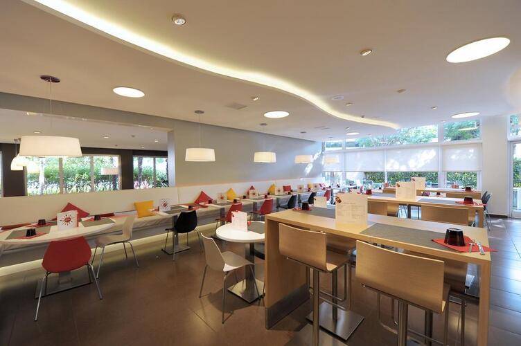 Ibis Barcelona Cornella — фото 10