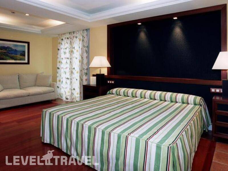 Фотография Hotel Les Rotes