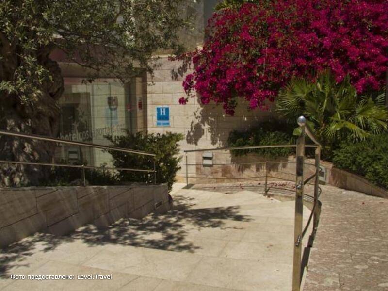 Фотография Hotel Costa Portals