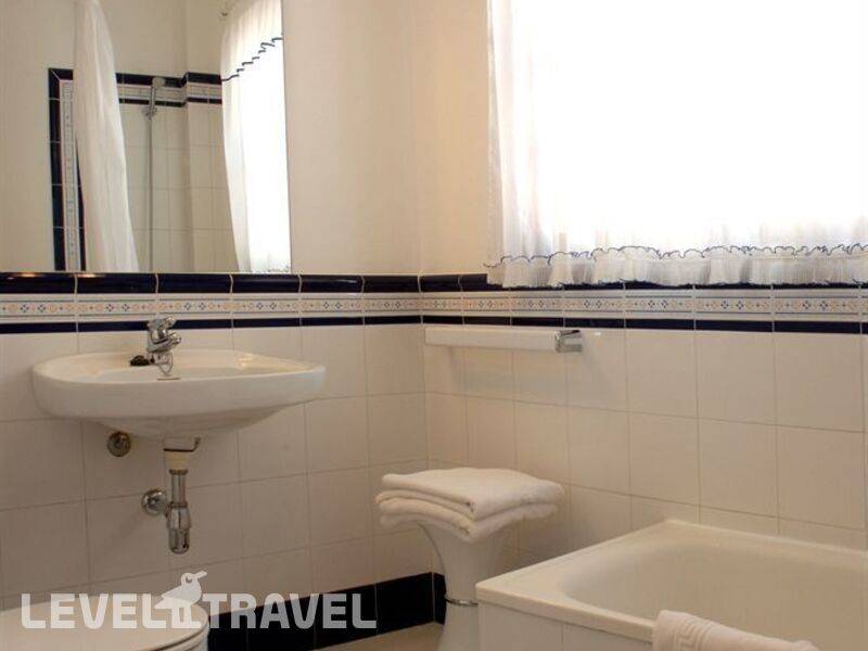 Фотография Apartamentos Playa Delphin