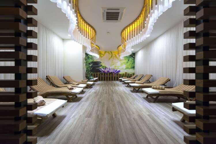 Diamond Premium Hotel & Spa