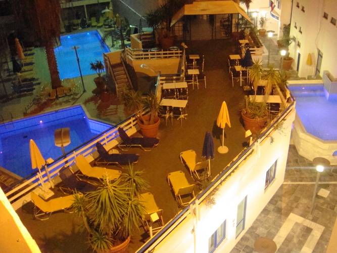 Kassavetis Hotel Aparts