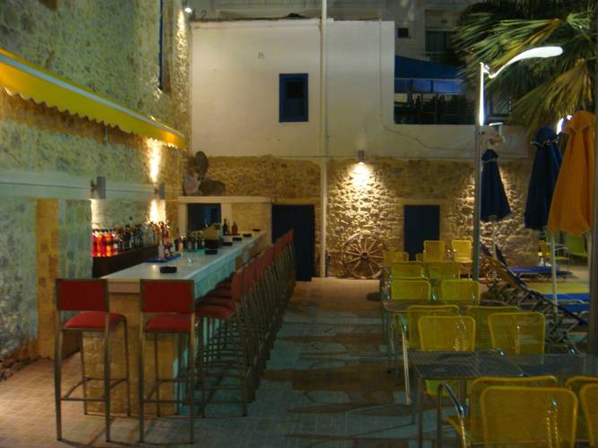 Kassavetis Hotel Aparts