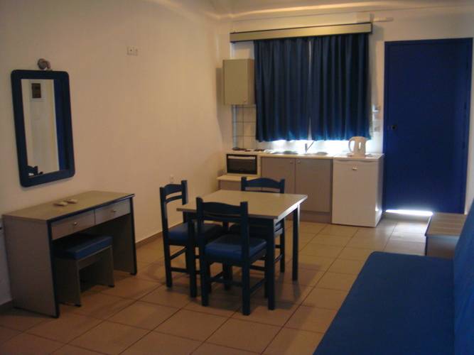 Kassavetis Hotel Aparts