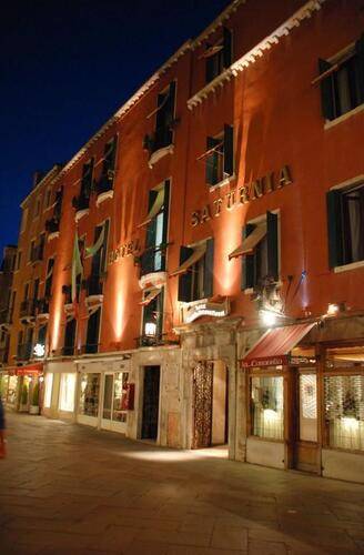 Saturnia & International Hotel