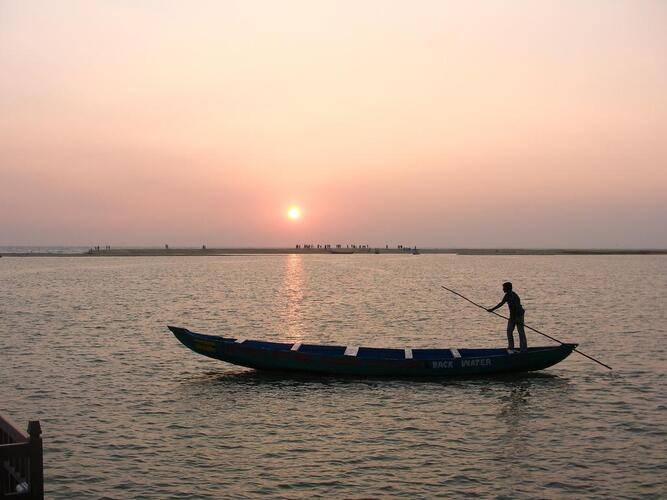 Poovar Island Resort