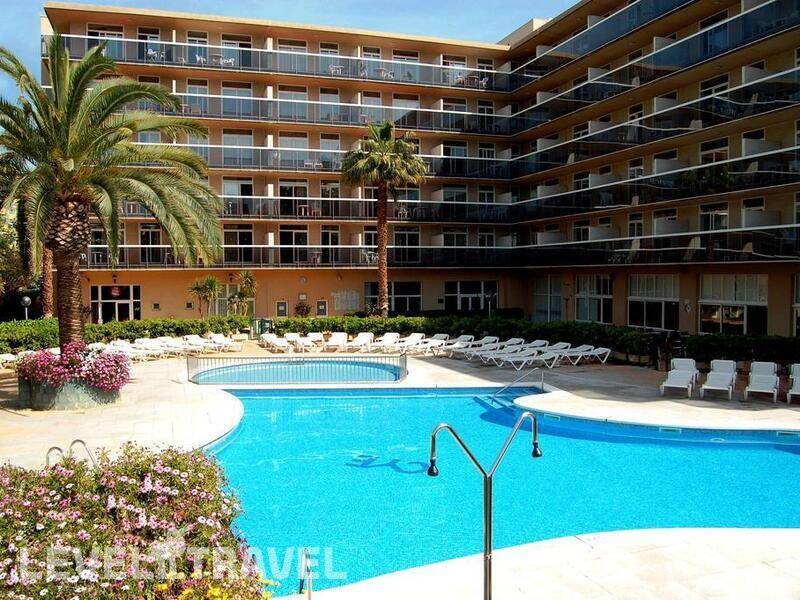 Фотография Aparthotel Cye Holiday Centre