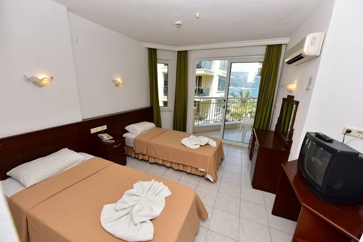 Yuvam Hotel