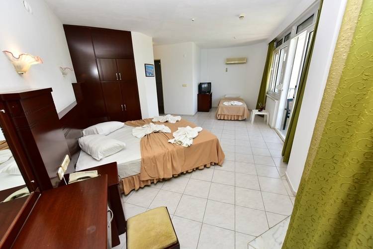 Yuvam Hotel