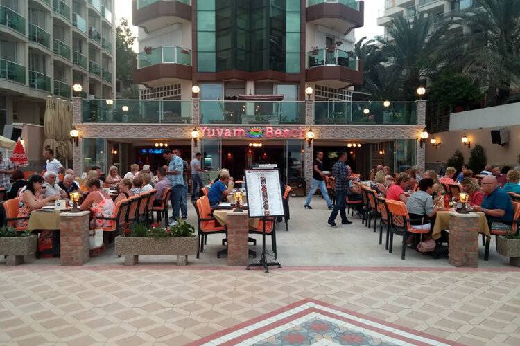 Yuvam Hotel