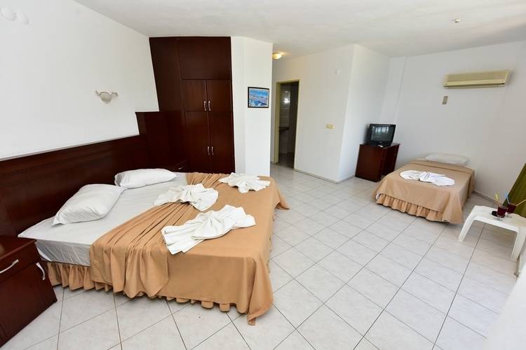 Yuvam Hotel