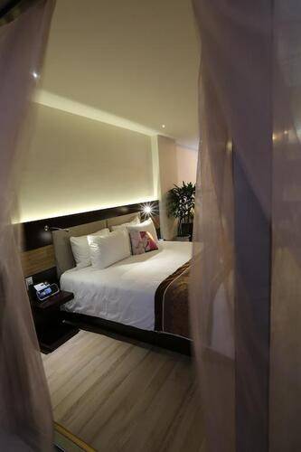 Dana Pearl Hotel