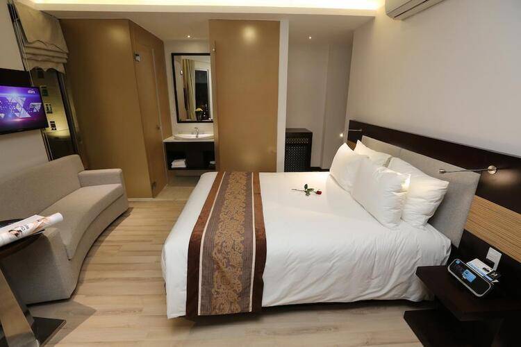 Dana Pearl Hotel
